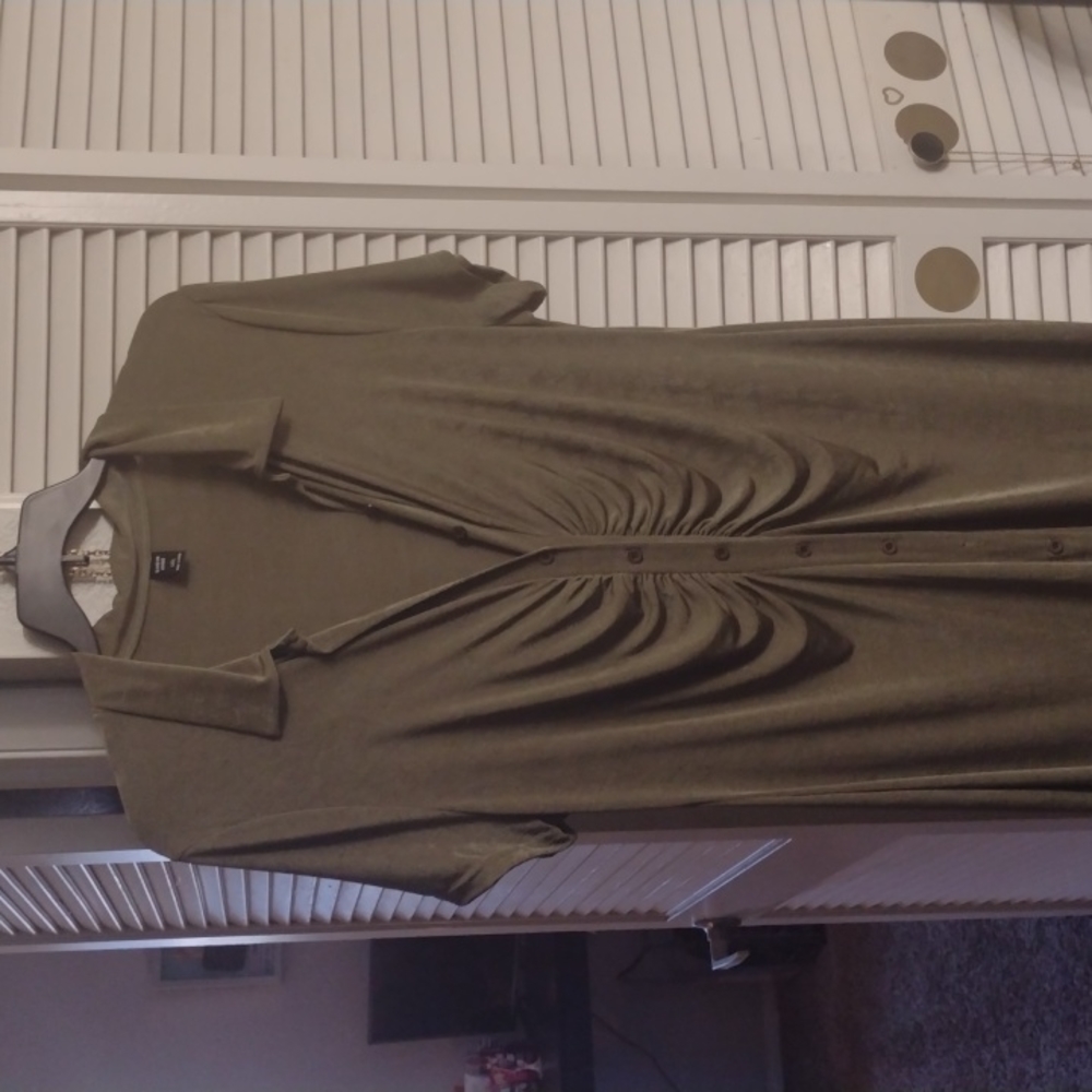 Dress - Picture 5 of 6